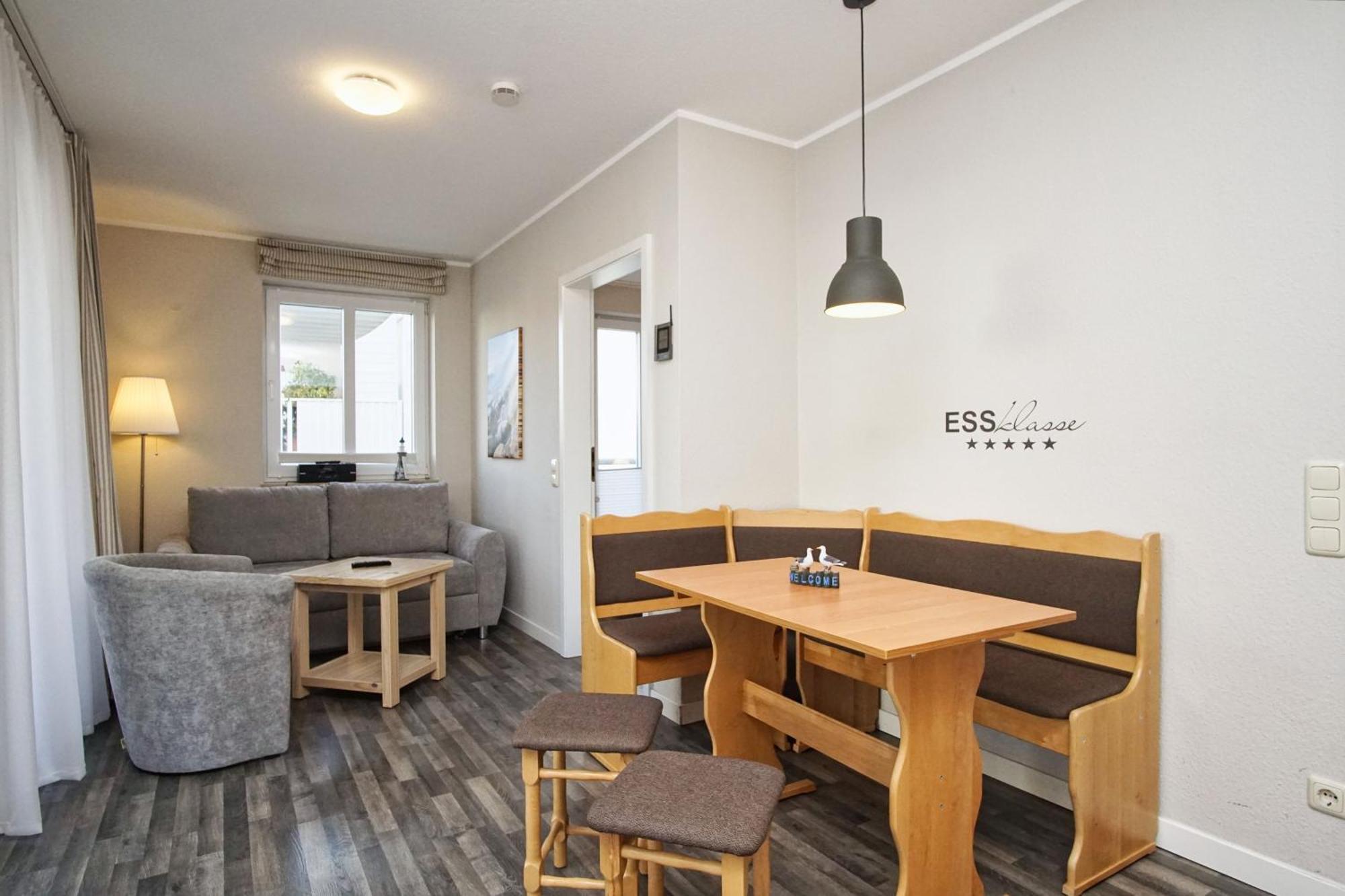 Zentrale Fewo Mit Balkon, Gratis Nutzung Vom Ahoi Erlebnisbad Und Sauna In Sellin - Villa Buskam Fewo 27 Goehren (Ruegen) Exterior foto