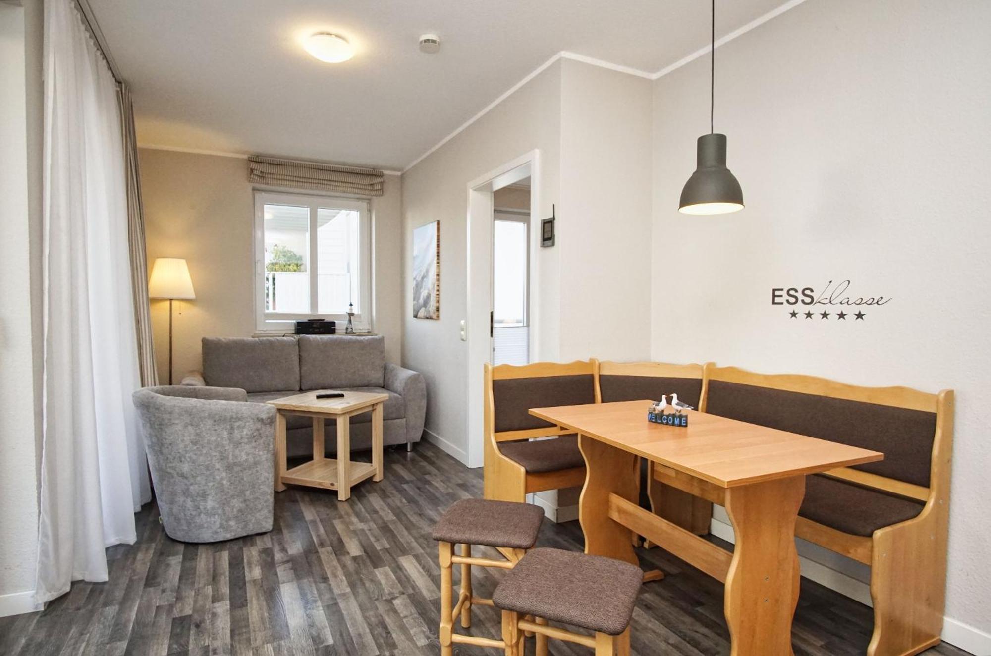 Zentrale Fewo Mit Balkon, Gratis Nutzung Vom Ahoi Erlebnisbad Und Sauna In Sellin - Villa Buskam Fewo 27 Goehren (Ruegen) Exterior foto