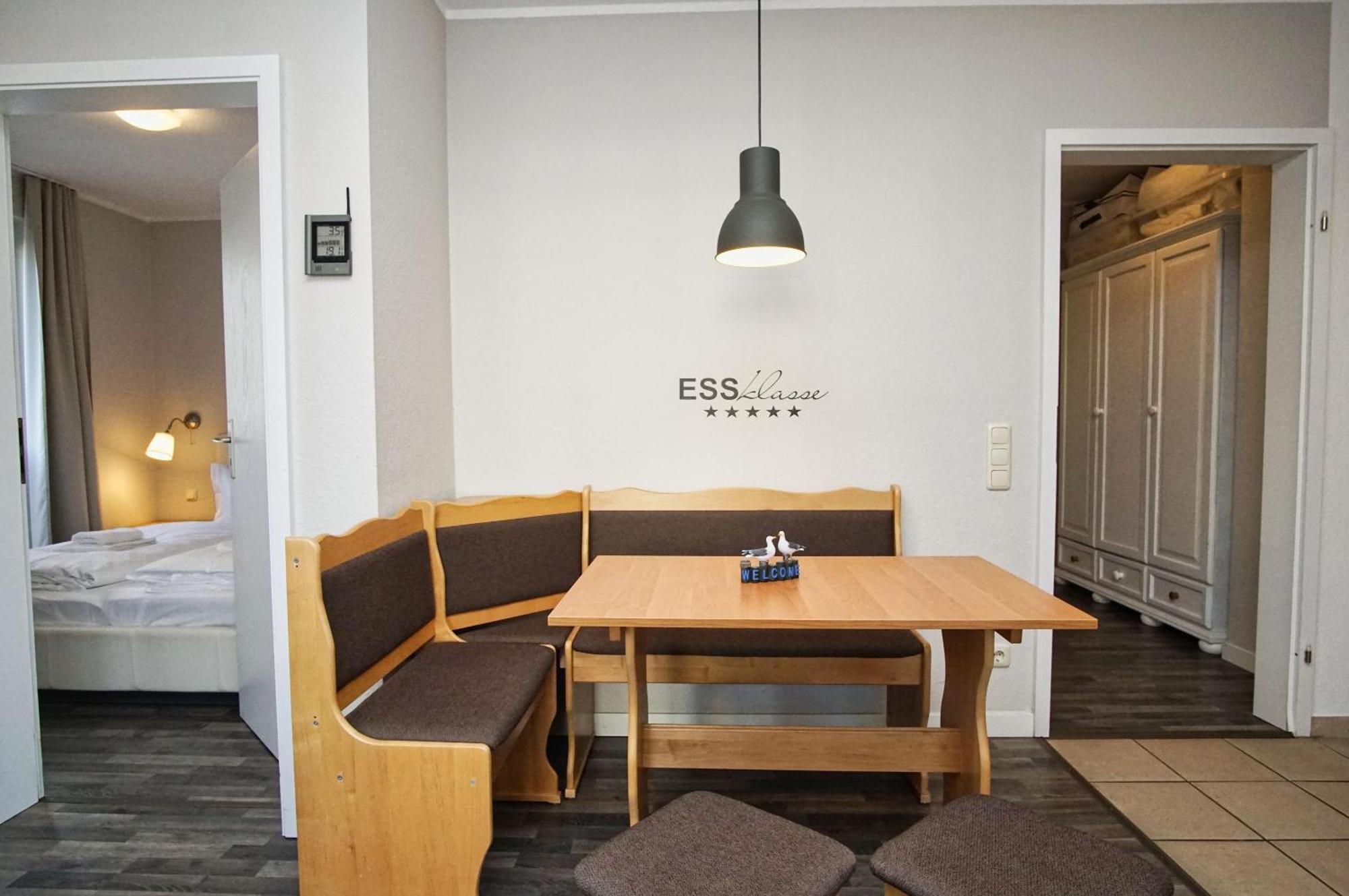Zentrale Fewo Mit Balkon, Gratis Nutzung Vom Ahoi Erlebnisbad Und Sauna In Sellin - Villa Buskam Fewo 27 Goehren (Ruegen) Exterior foto
