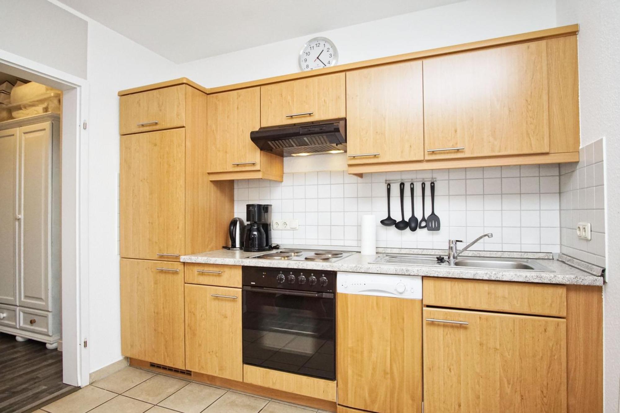 Zentrale Fewo Mit Balkon, Gratis Nutzung Vom Ahoi Erlebnisbad Und Sauna In Sellin - Villa Buskam Fewo 27 Goehren (Ruegen) Exterior foto