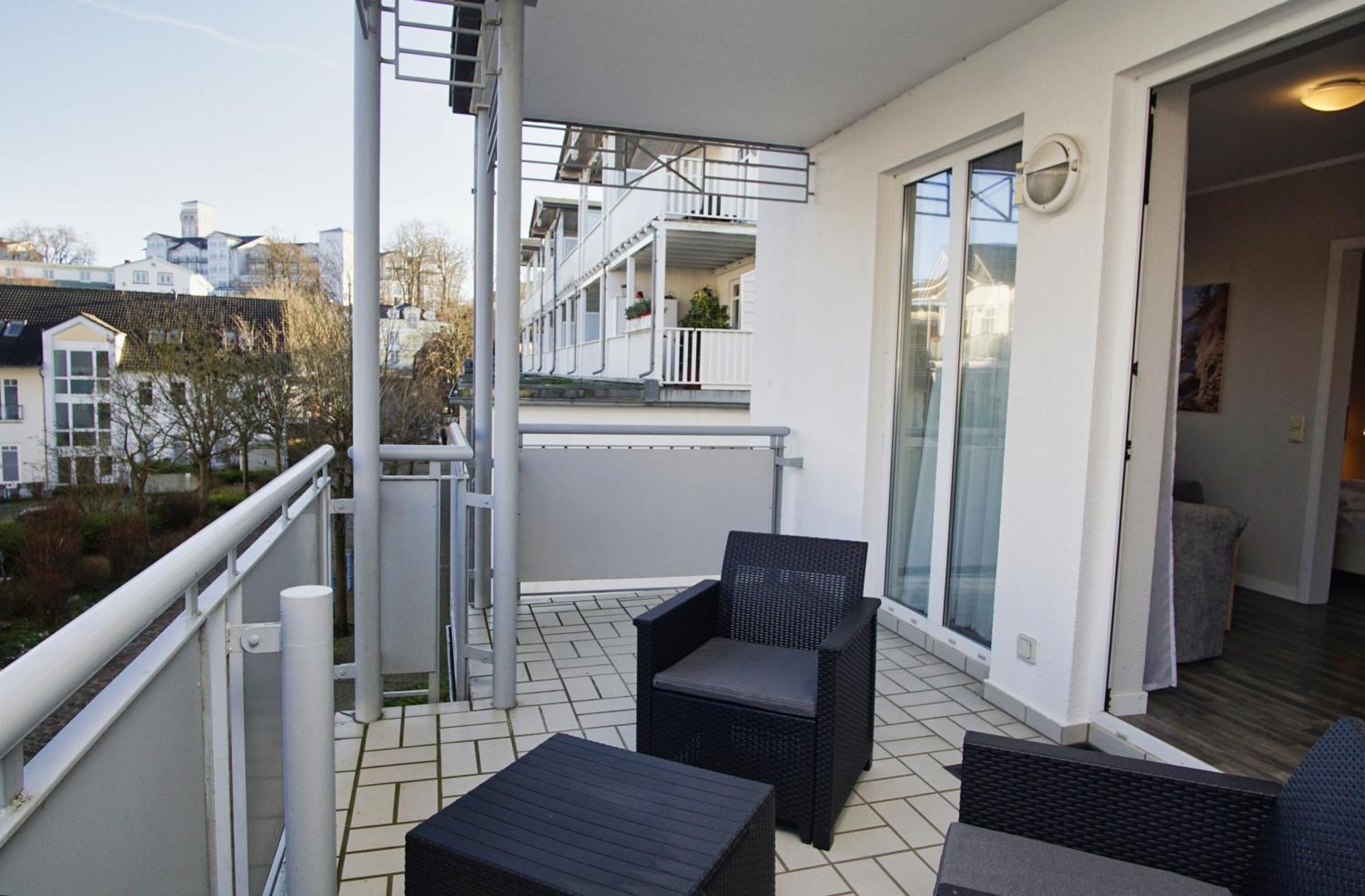 Zentrale Fewo Mit Balkon, Gratis Nutzung Vom Ahoi Erlebnisbad Und Sauna In Sellin - Villa Buskam Fewo 27 Goehren (Ruegen) Exterior foto